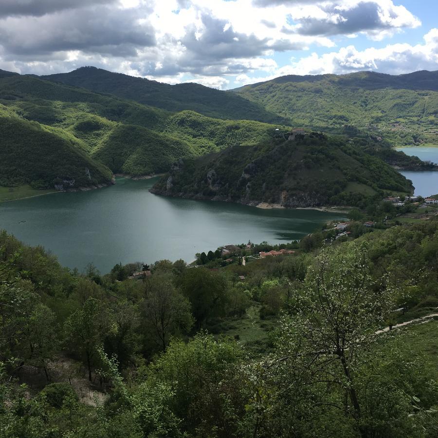 Hotel Turano Castel di Tora Eksteriør billede